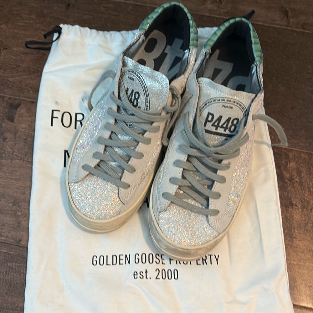 P448 Glitter Blue Low-Top
Sneakers Size 40
